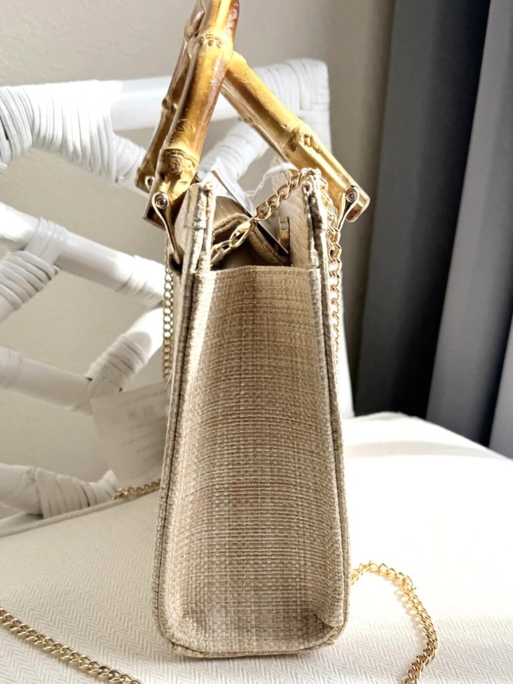Tommy Bahama Natural Woven Straw Bag Crossbody Bamboo Handles Gold Chaiт NWT - Picture 4 of 16